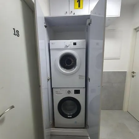 Ryo 17 דירה במלון בוטיק 2 דקות מטיילת בת ים Exterior photo