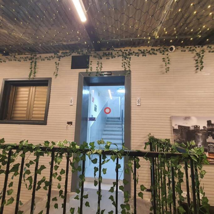 Ryo 17 דירה במלון בוטיק 2 דקות מטיילת Apartment Bat Yam